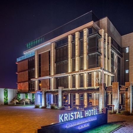Hotel Kristal Focşani Buitenkant foto