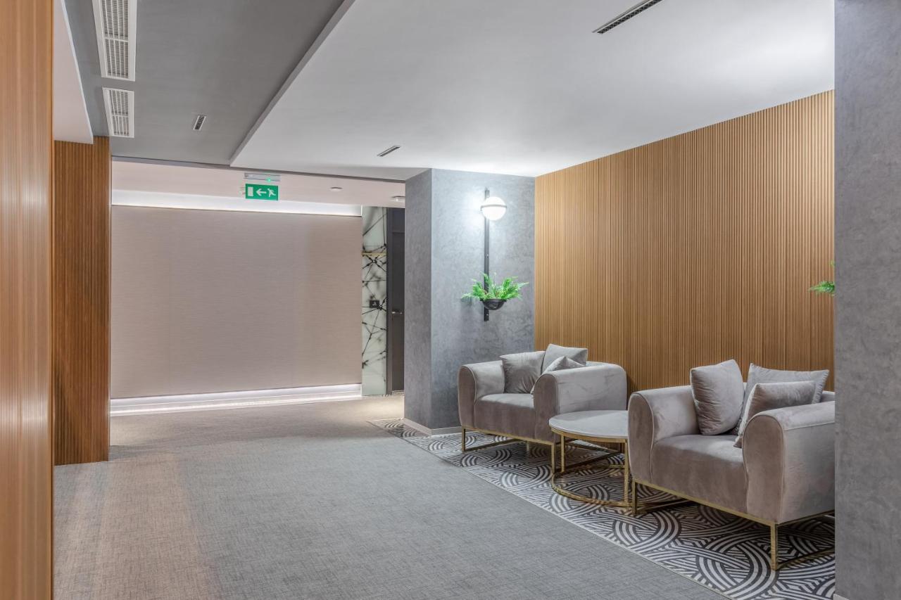 Hotel Kristal Focşani Buitenkant foto