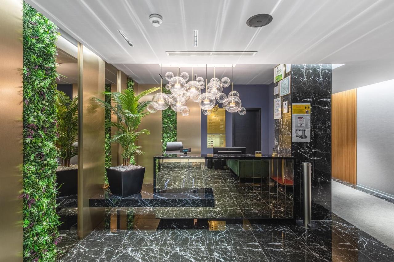 Hotel Kristal Focşani Buitenkant foto